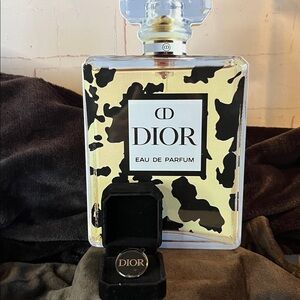 DIOR PARFUMS DIOR SILVER TONE PIN 1” BRAND NEW